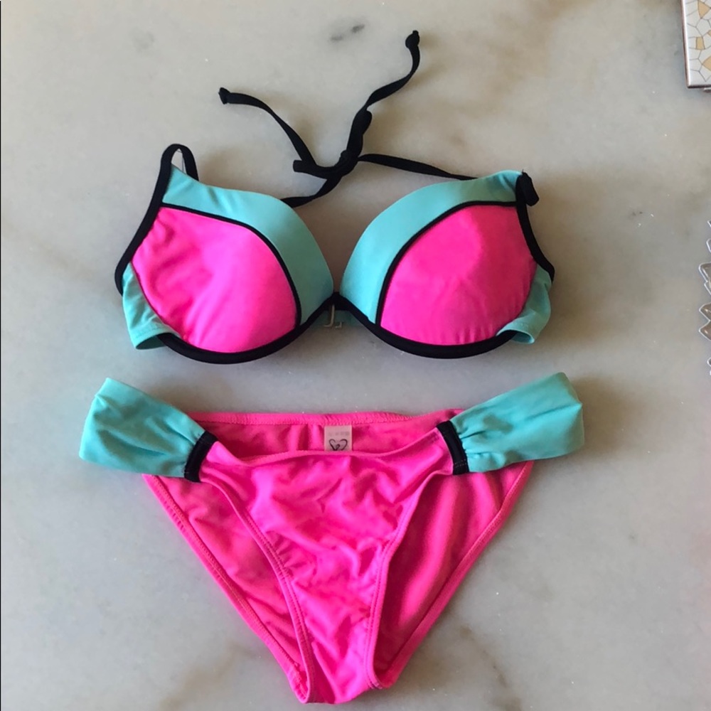 Bathing suit